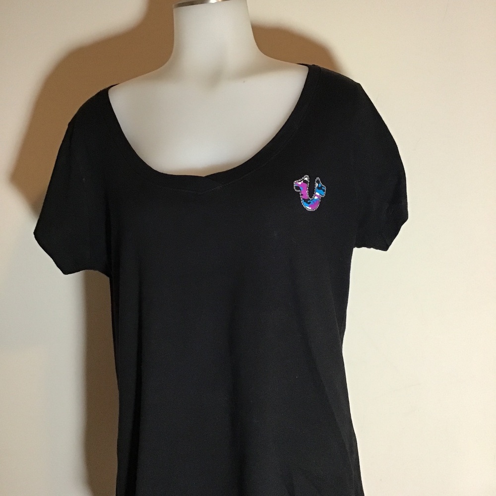 🔥#493, True Religion, good condi. size large, see photos, made have one defect.